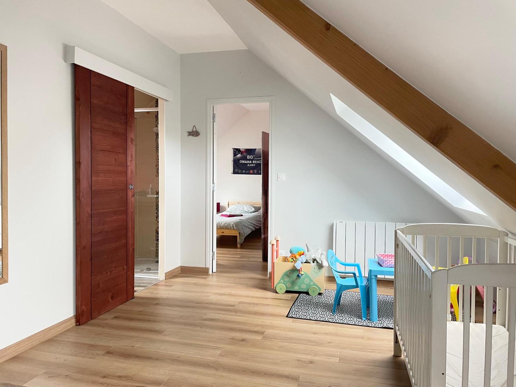 Sweet Omaha Belle Maison Recente Lumineuse Et Cosy Bien Equipee Jardin Clos 15 Mn A Pied Plage Omaha Beach Et Proche De Bayeux & Port En Bessin แซ็งต์-โลร็อง-ซูร์-แมร์ ภายนอก รูปภาพ