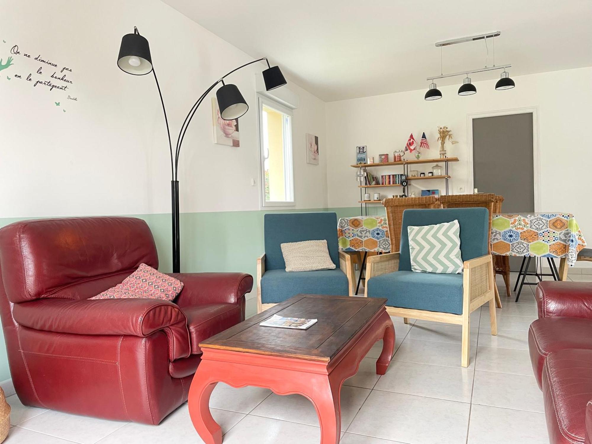 Sweet Omaha Belle Maison Recente Lumineuse Et Cosy Bien Equipee Jardin Clos 15 Mn A Pied Plage Omaha Beach Et Proche De Bayeux & Port En Bessin แซ็งต์-โลร็อง-ซูร์-แมร์ ภายนอก รูปภาพ