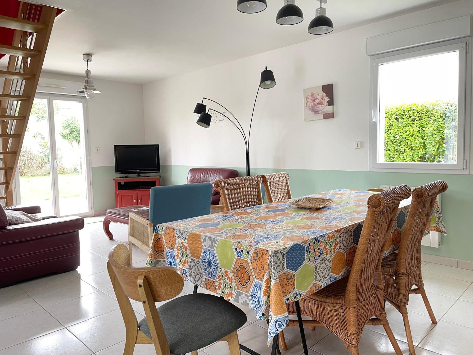 Sweet Omaha Belle Maison Recente Lumineuse Et Cosy Bien Equipee Jardin Clos 15 Mn A Pied Plage Omaha Beach Et Proche De Bayeux & Port En Bessin แซ็งต์-โลร็อง-ซูร์-แมร์ ภายนอก รูปภาพ
